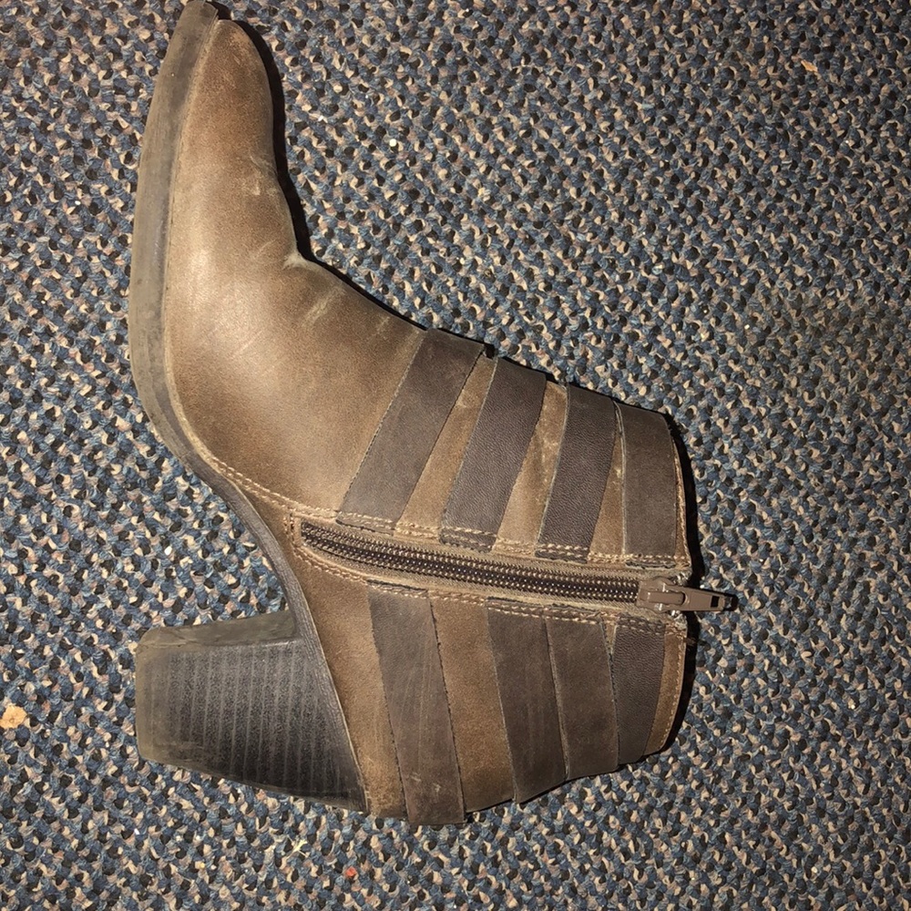 Booties - Picture 3 of 5